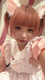 じー👀🩷