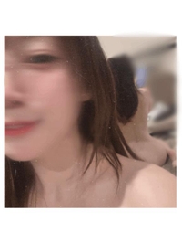 あ、おしり見えちゃいそう🫣