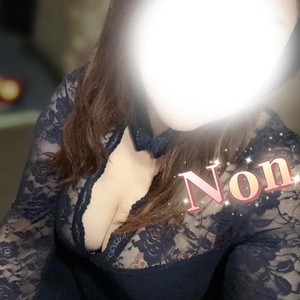 おっぱい感じるって言ったら優しく愛撫してくれる？