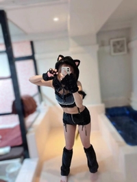 新しい衣装、誰に最初に見せようかな💗