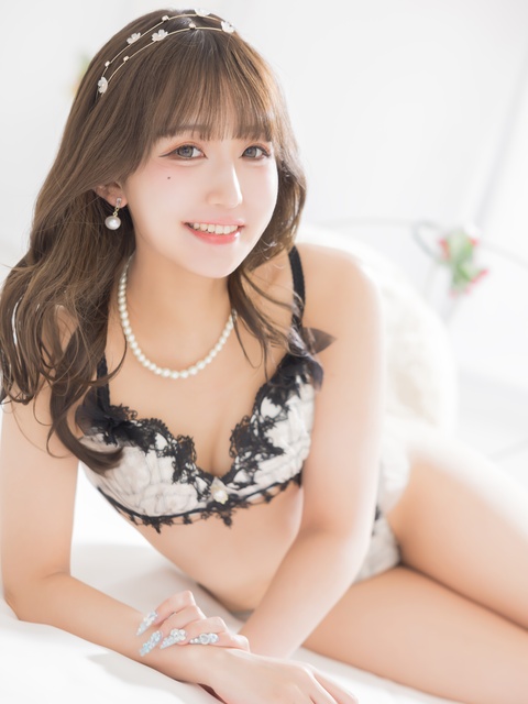 山田 りょうか4枚目