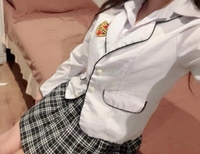 明日😂