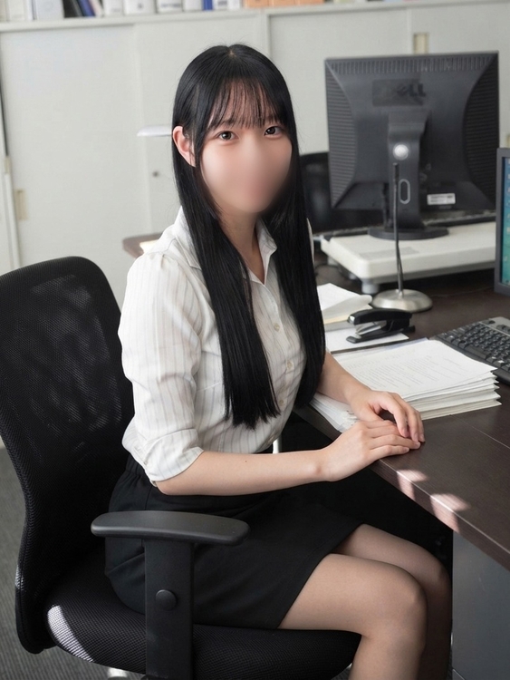 みづきOL1枚目