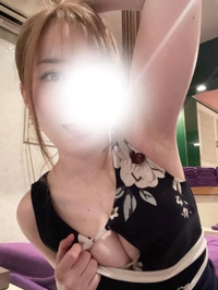 脇とおっぱい