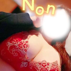 下からおっぱい、見上げてみる😘？
