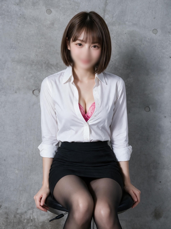 ひなOL2枚目