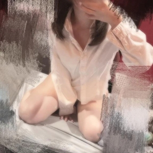 🎀いるよー(ˆ .  ̫ . )