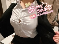 撫でるようにそっと…♥