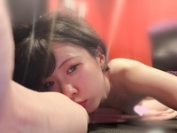 _( _´･-･)_ぺたぁ