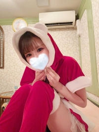 ‎(∩ ᵔ⩊ᵔ )⊃⭐︎➰💕