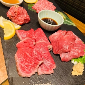 肉刺し盛り✨