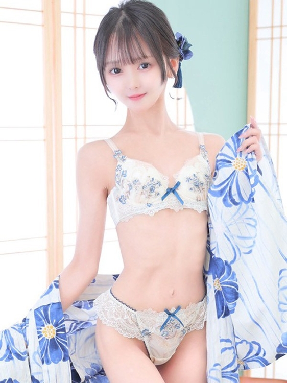 チナ3枚目