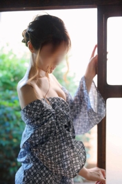 貴方の首筋が、、、気になるの