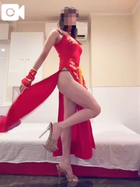 スリットがエロい♡