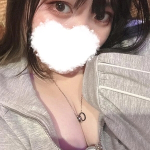 裸パーカーってえろくない？？