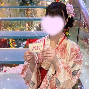 ホールガール中( ᵒ̴̶̷̤-ᵒ̴̶̷̤ )♡